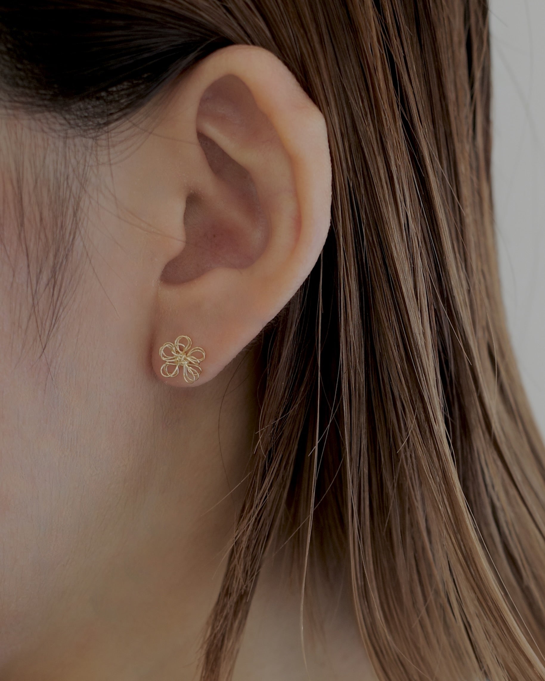 tiny flower pierce – beller