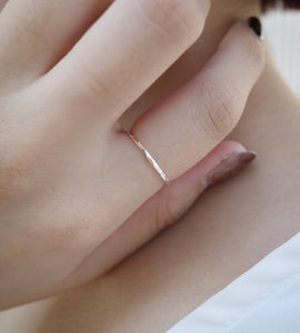 Schlichter Ring mit Schliff (Silber 925)