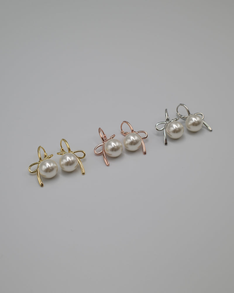 elegant pearl & ribbon pierce