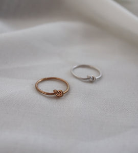 matter Knoten-Pinky-Ring