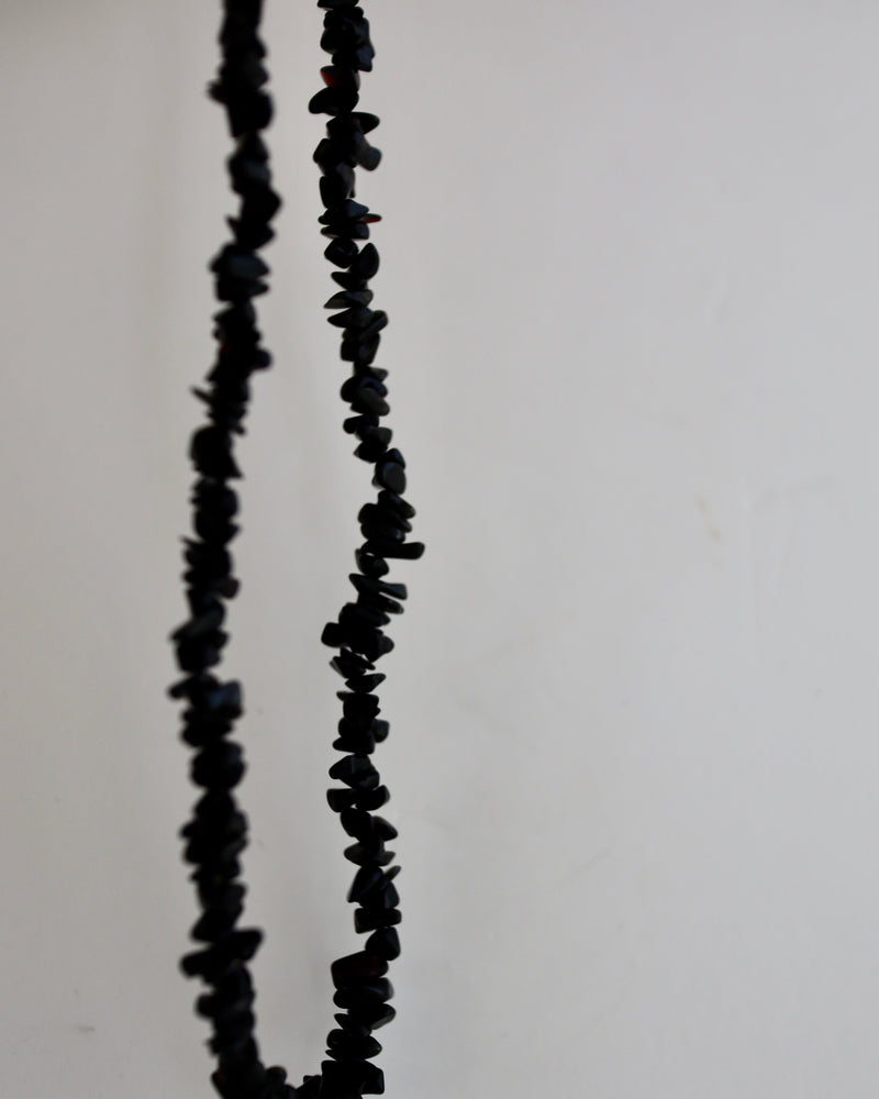 black scatter necklace
