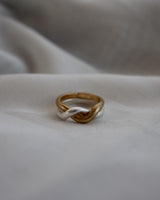 matte golsil wave ring