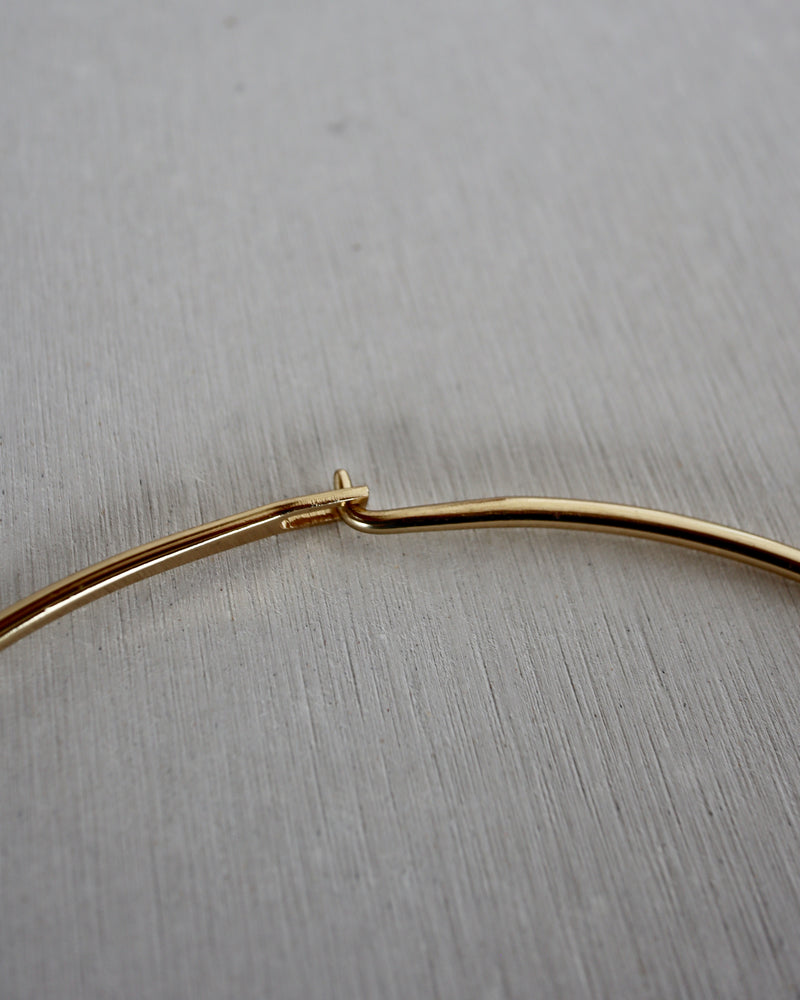 simple circle neck cuff