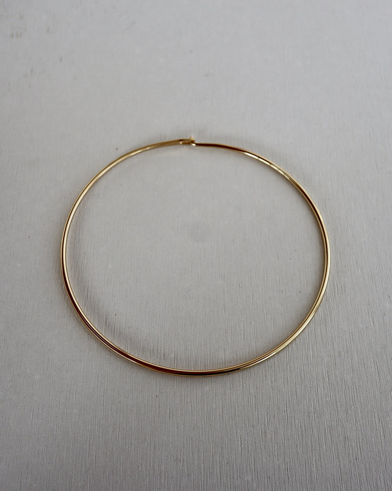 simple circle neck cuff