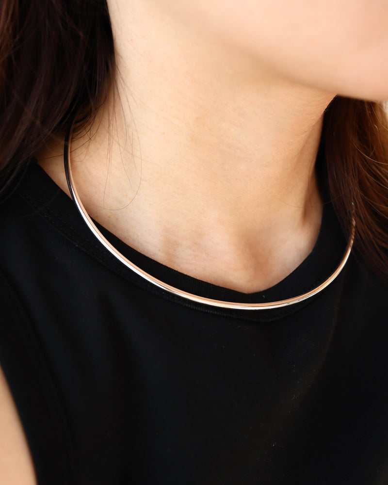 simple circle neck cuff