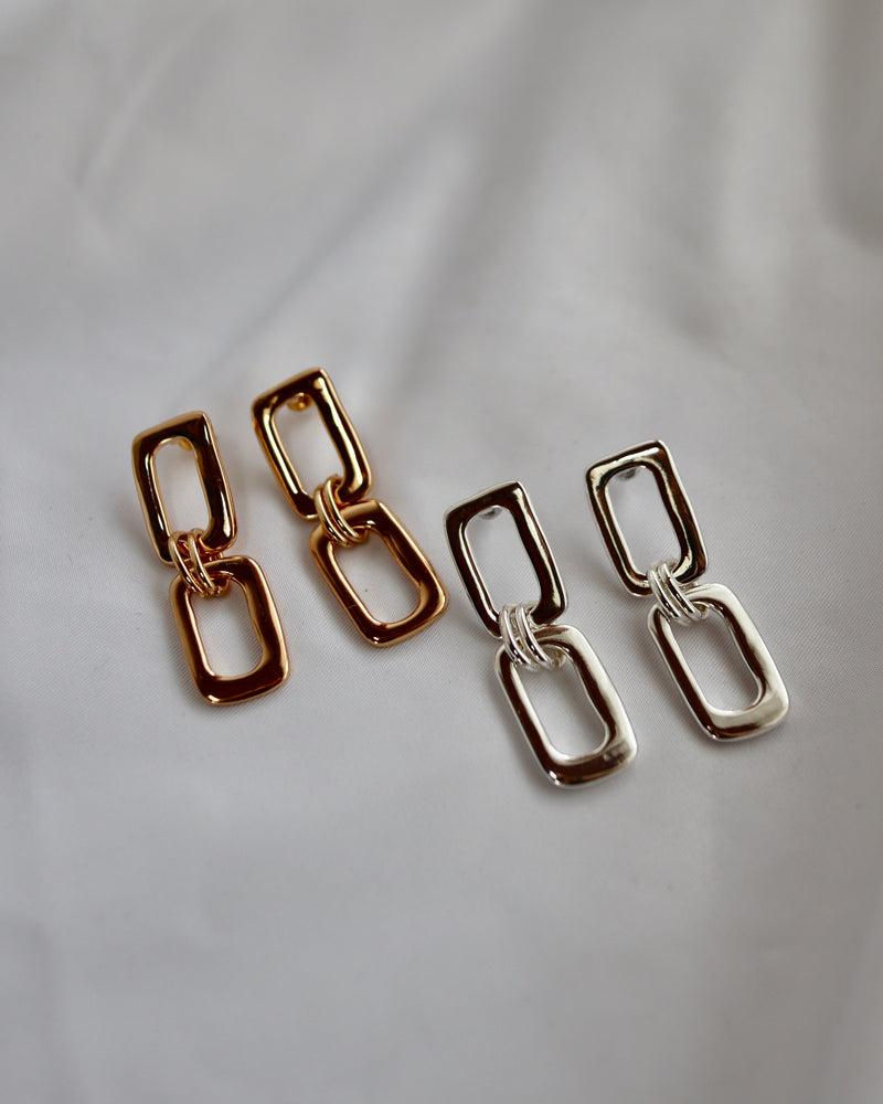 two rectangles pierce