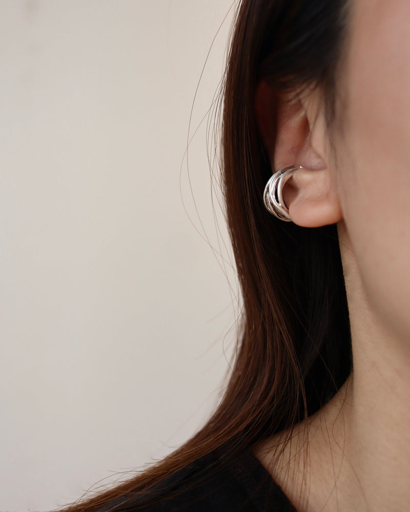 overlapping threads pinky ring & ear cuff