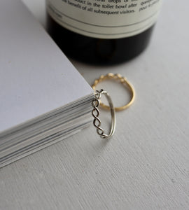 change line pinky ring
