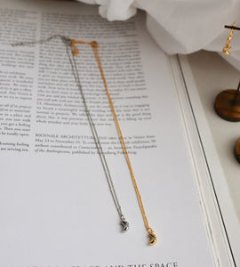 solid moon necklace
