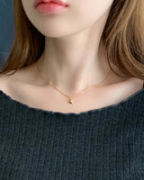 petit star studs necklace