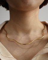 shiny wavy neck cuff