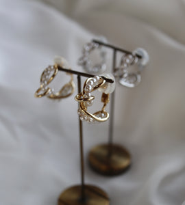 pearl spiral earring