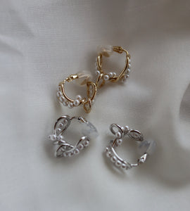 pearl spiral earring