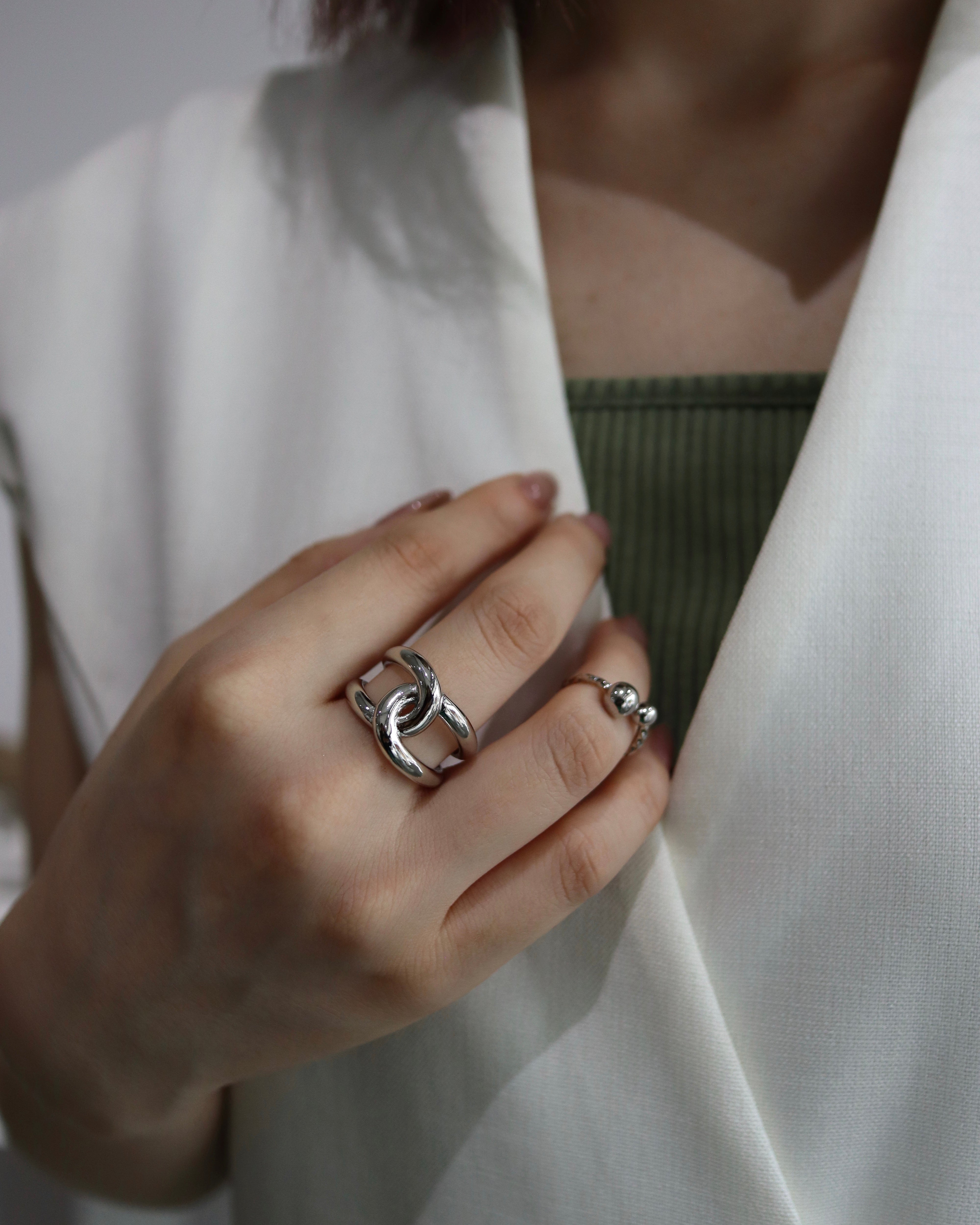 shiny contortion ring - beller