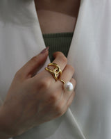 shiny contortion ring