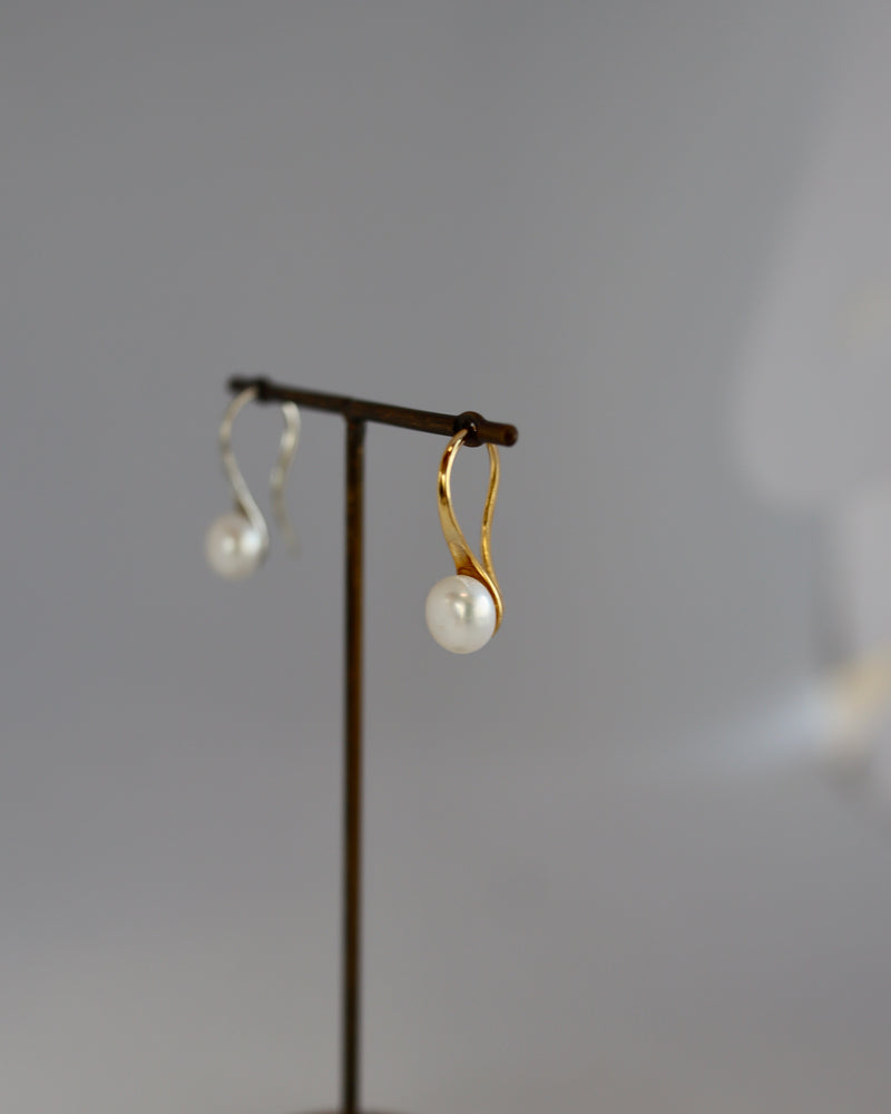 pearl droplet pierce