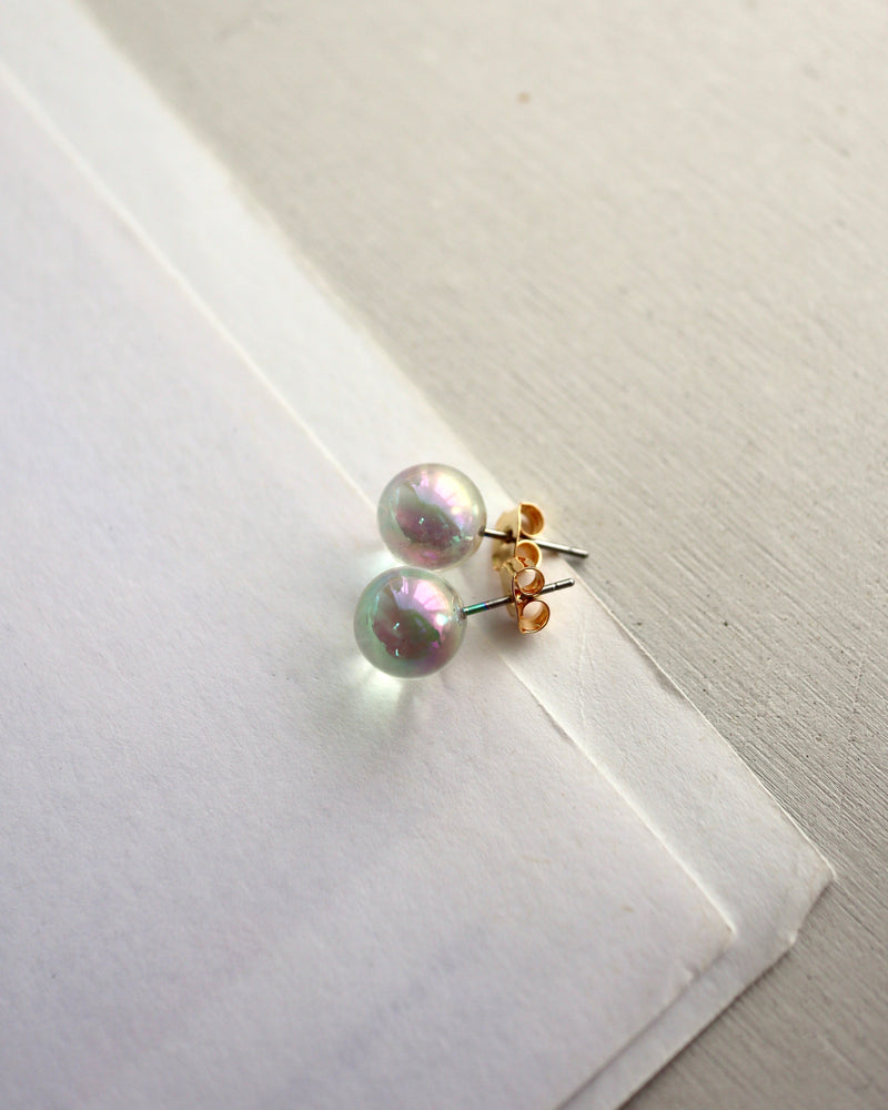 aurora bubbles pierce