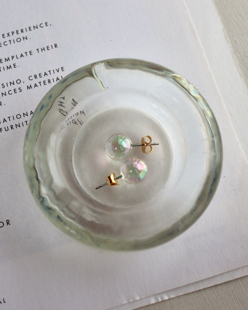 aurora bubbles pierce