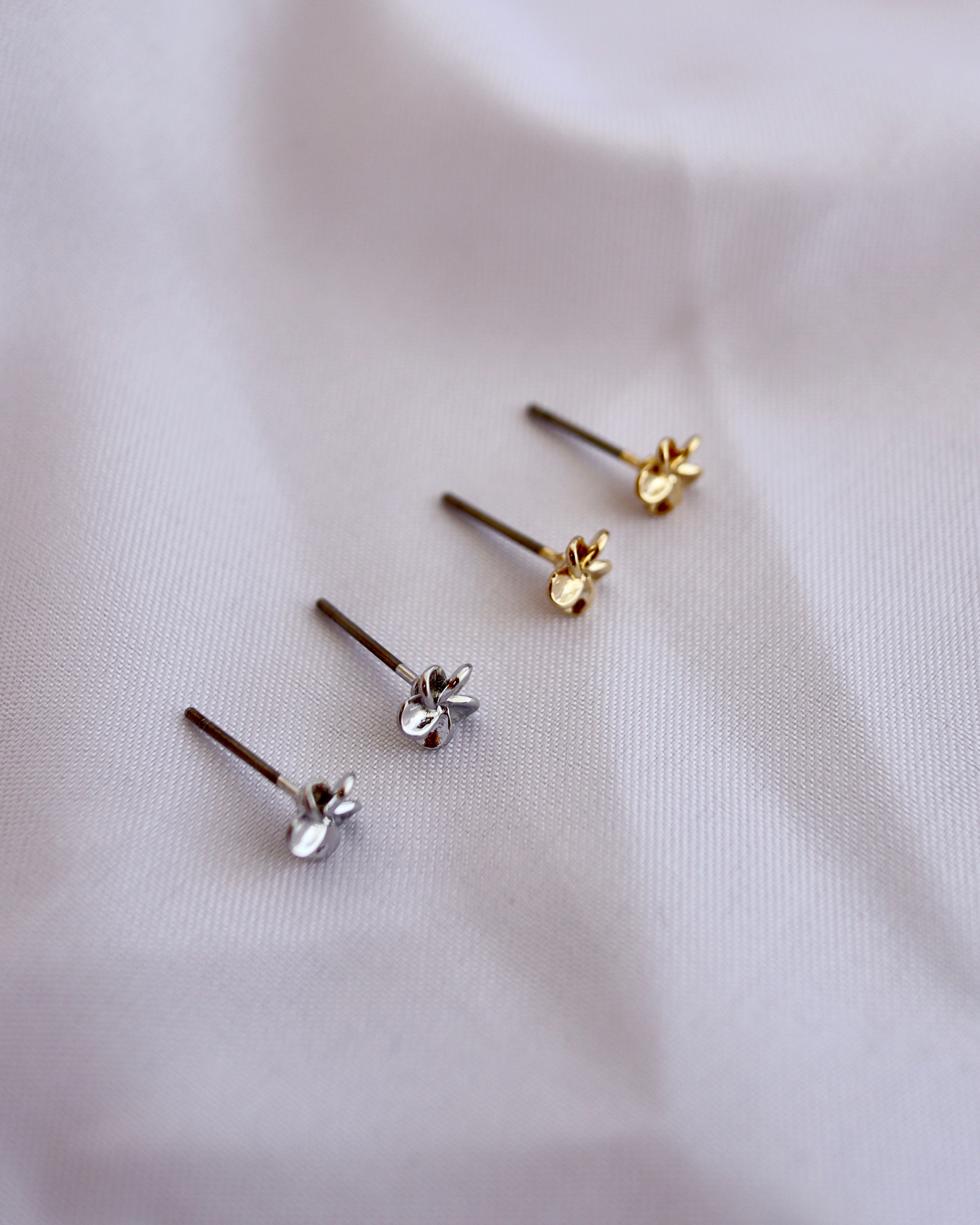 NASTOYS Mid-Century PIERCE (SMALL)ピアス little flower pierce - beller