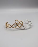 cross line bangle