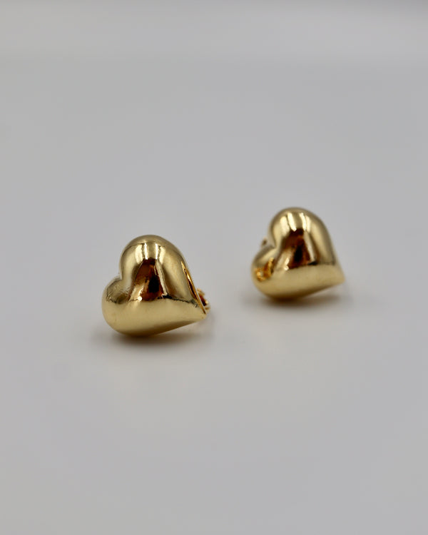 plump heart earring