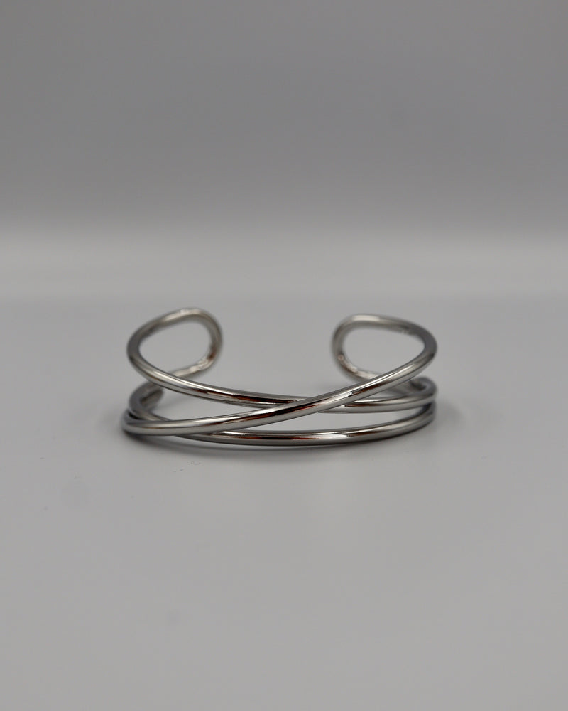 continuing line bangle