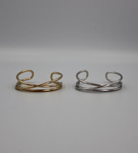 continuing line bangle