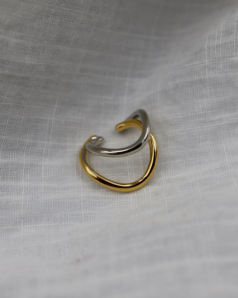 wavy golsil line ear cuff