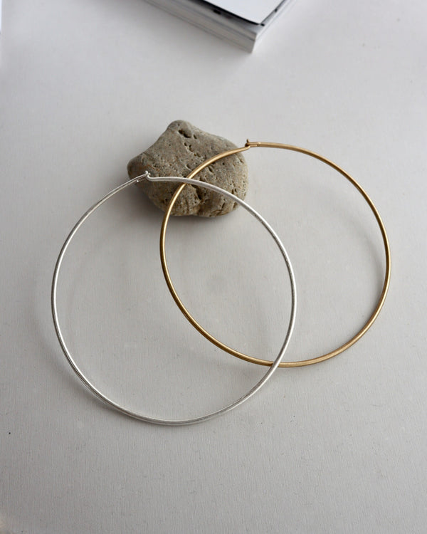 simple circle neck cuff