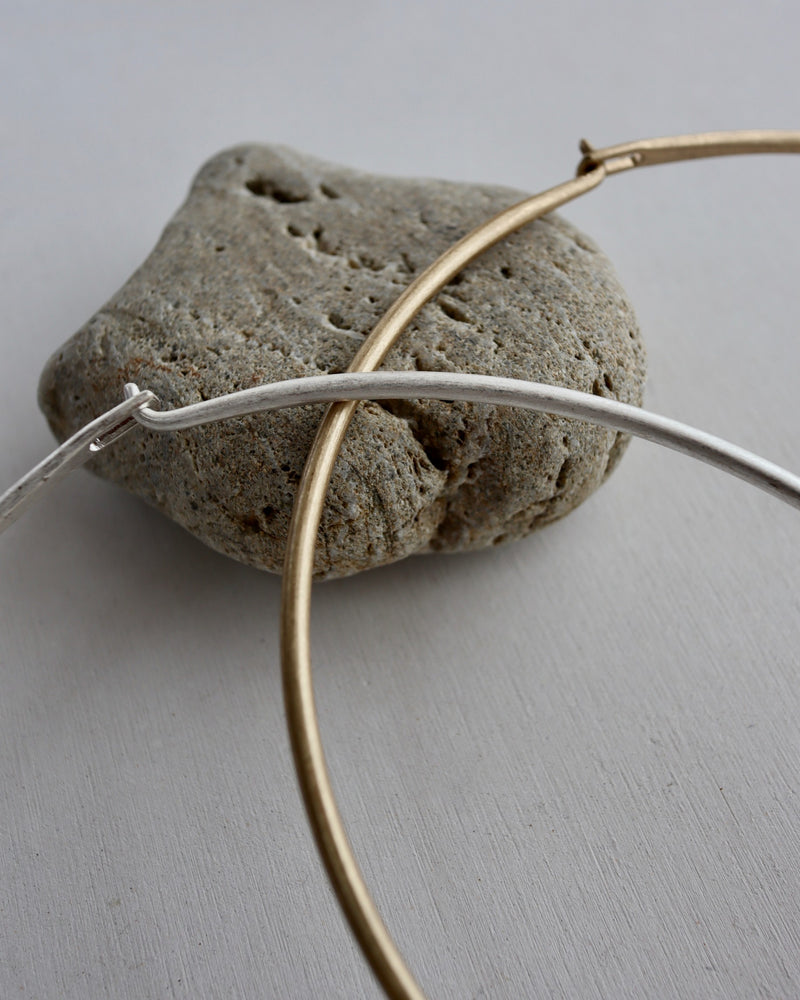 simple circle neck cuff