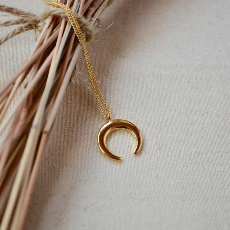 crescent moon necklace - beller