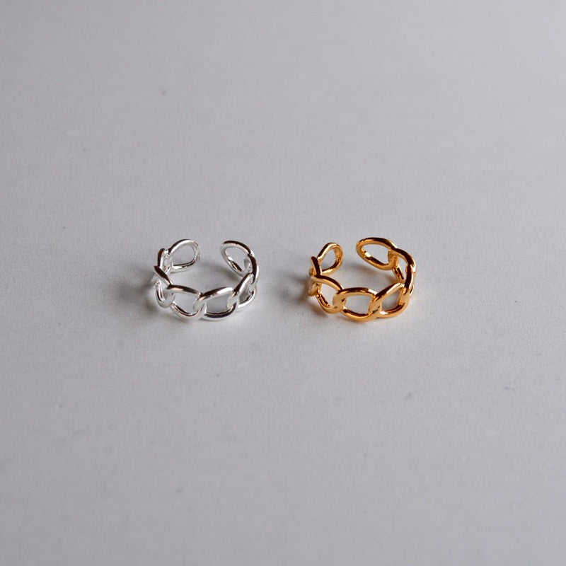 gaudy chain ring