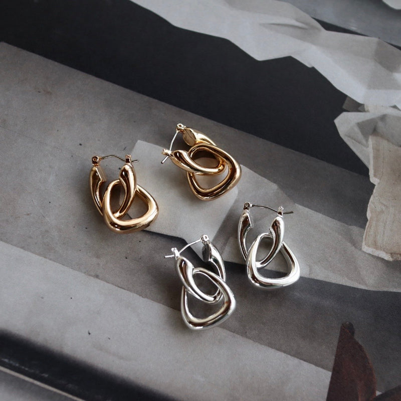 triangle hoop pierce