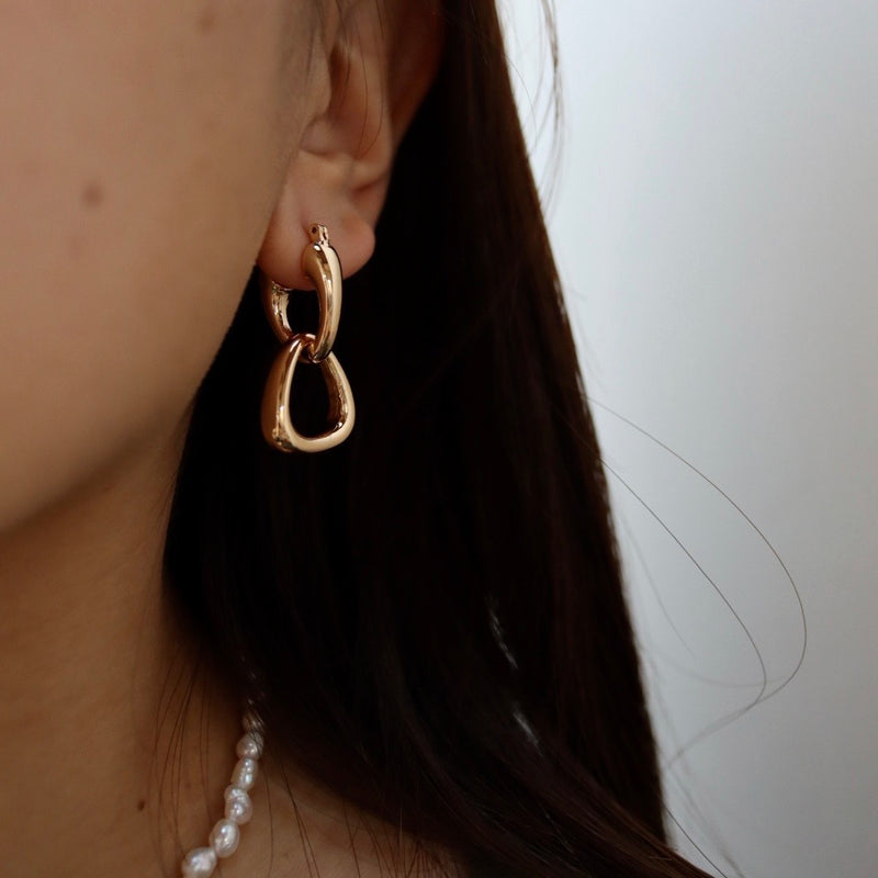 triangle hoop pierce