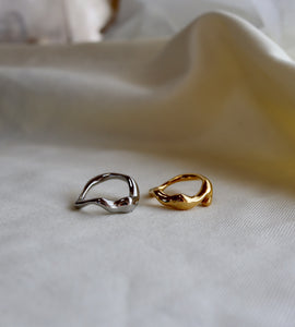 waves rise ring