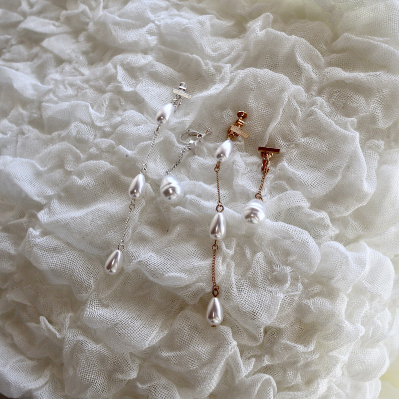 linking pearl earring