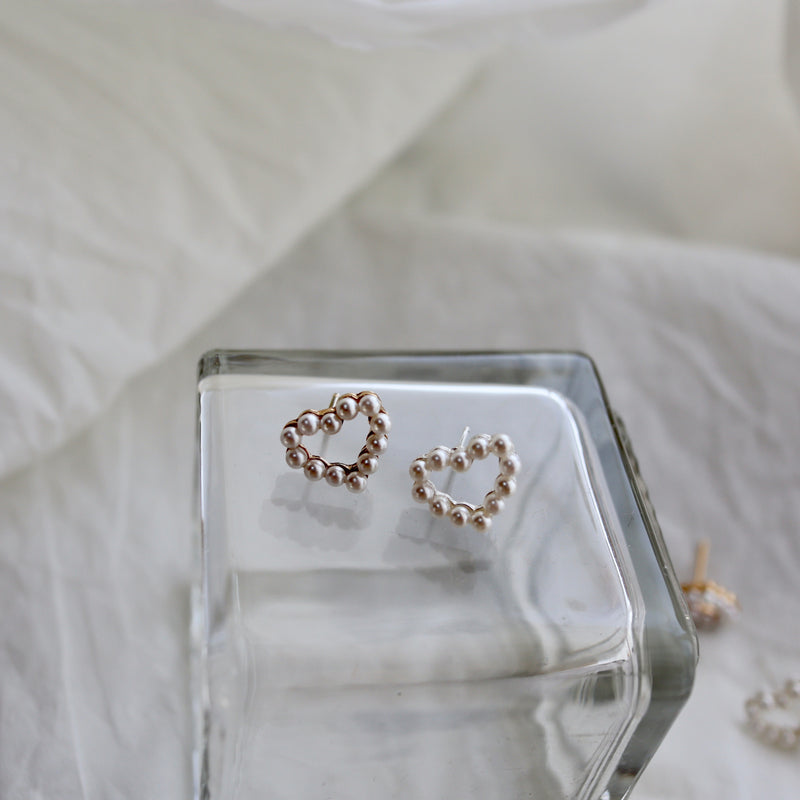 dot pearl heart pierce