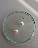 one point pearl hook pierce
