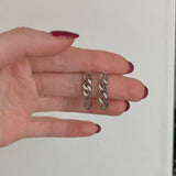 shiny chain pierce