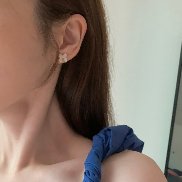 aurora ribbon pierce