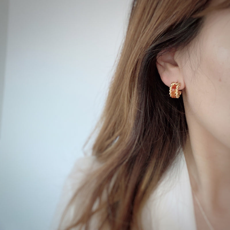 collar curl pierce - beller
