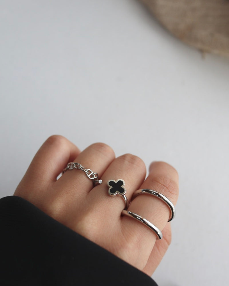 color clover ring