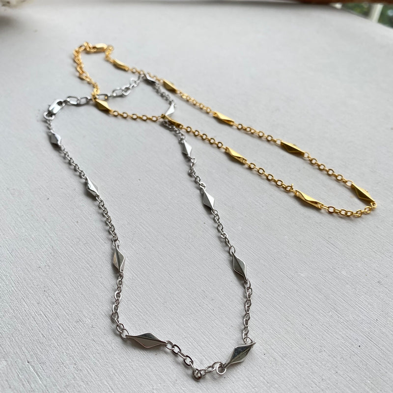 rhombus chain necklace