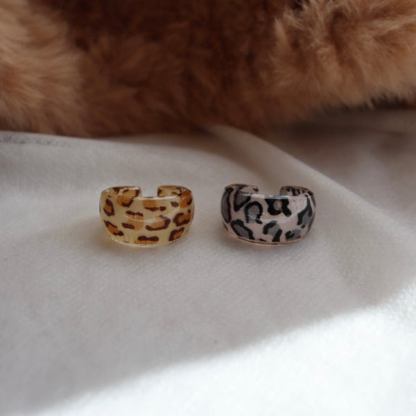 acryl leopard ring - beller