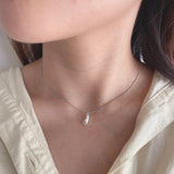 sleek drop necklace
