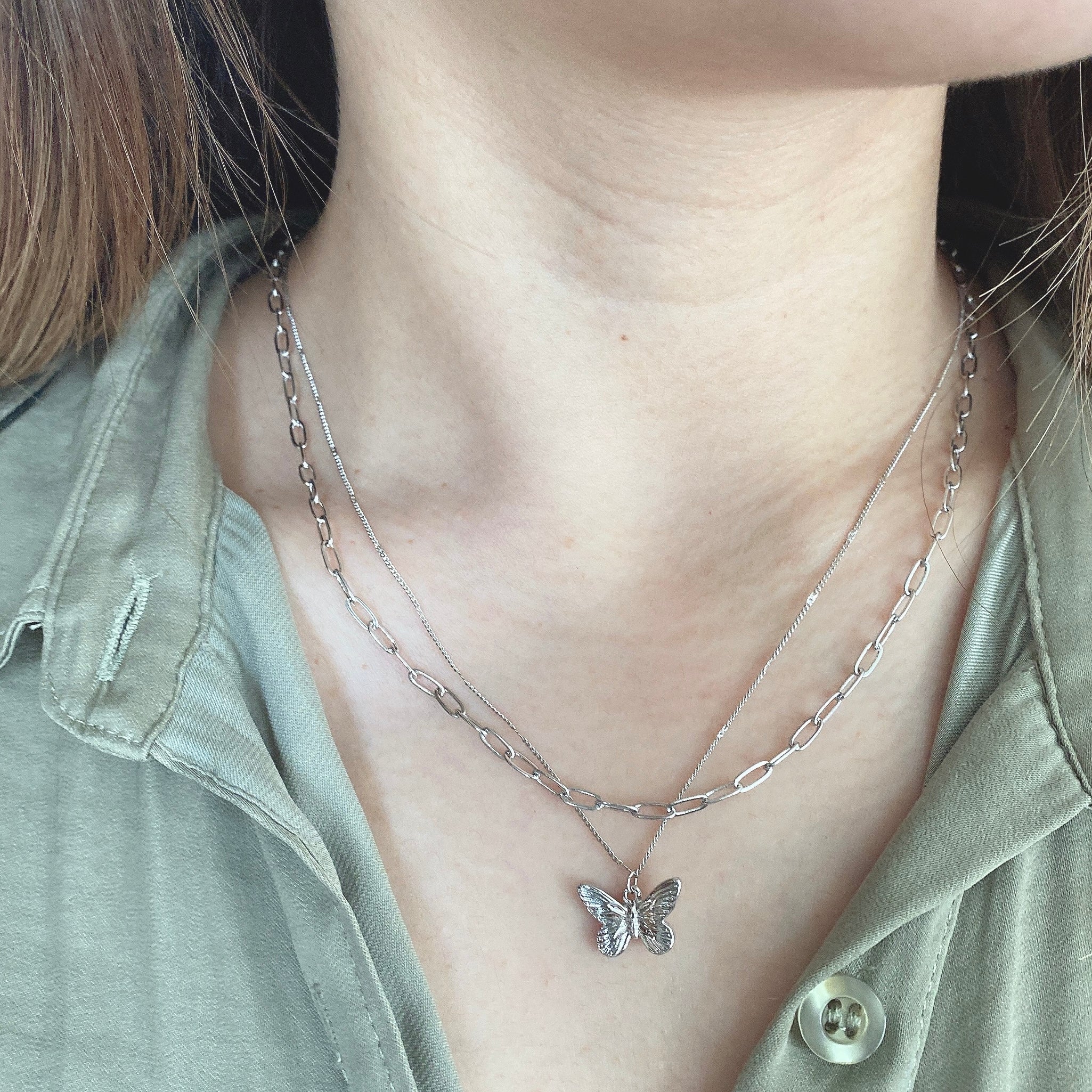 shiny butterfly necklace - beller