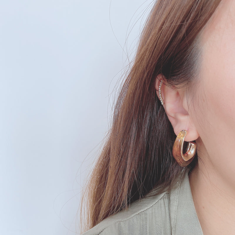 stiffly hook pierce