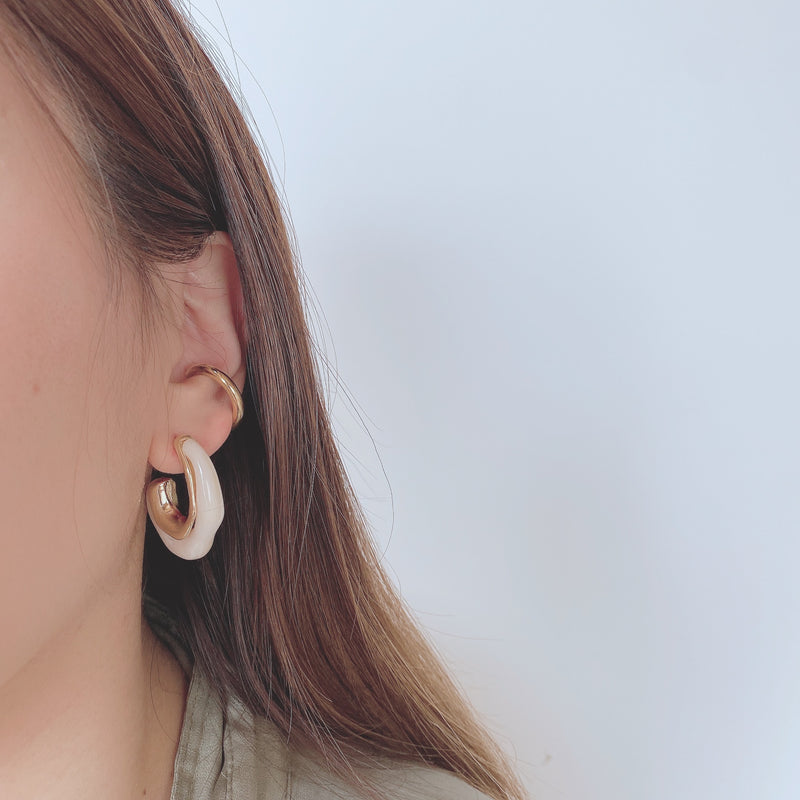 stiffly hook pierce