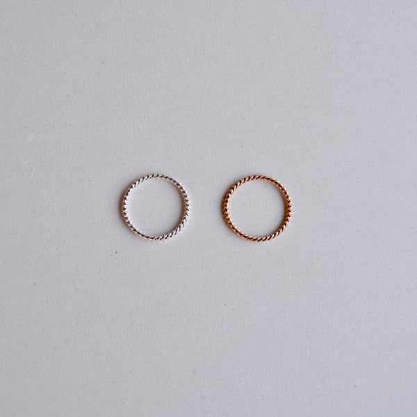 twist thin ring