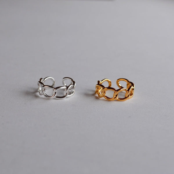 gaudy chain ring